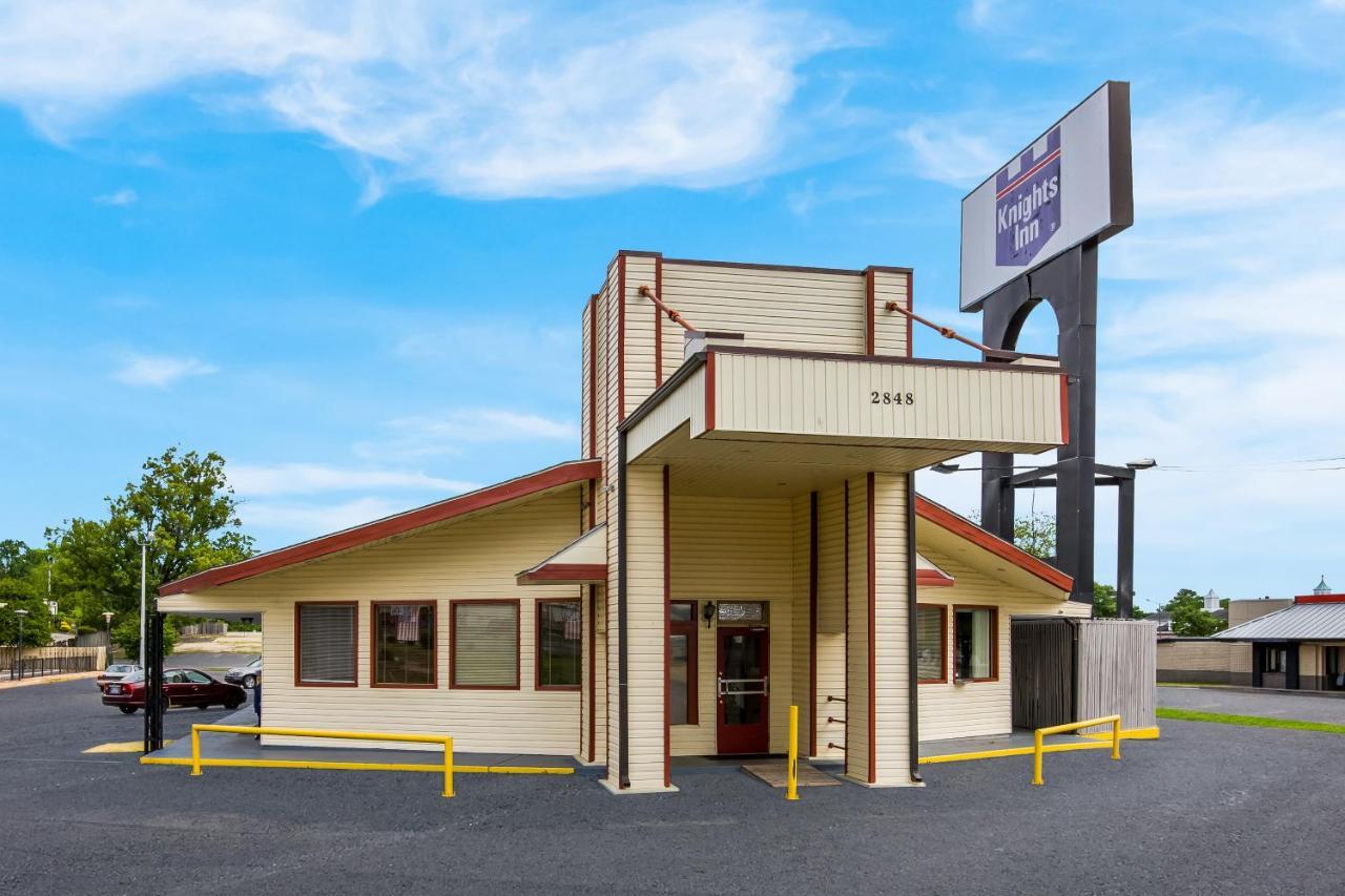 Knights Inn Fayetteville - Fort Bragg Exterior photo